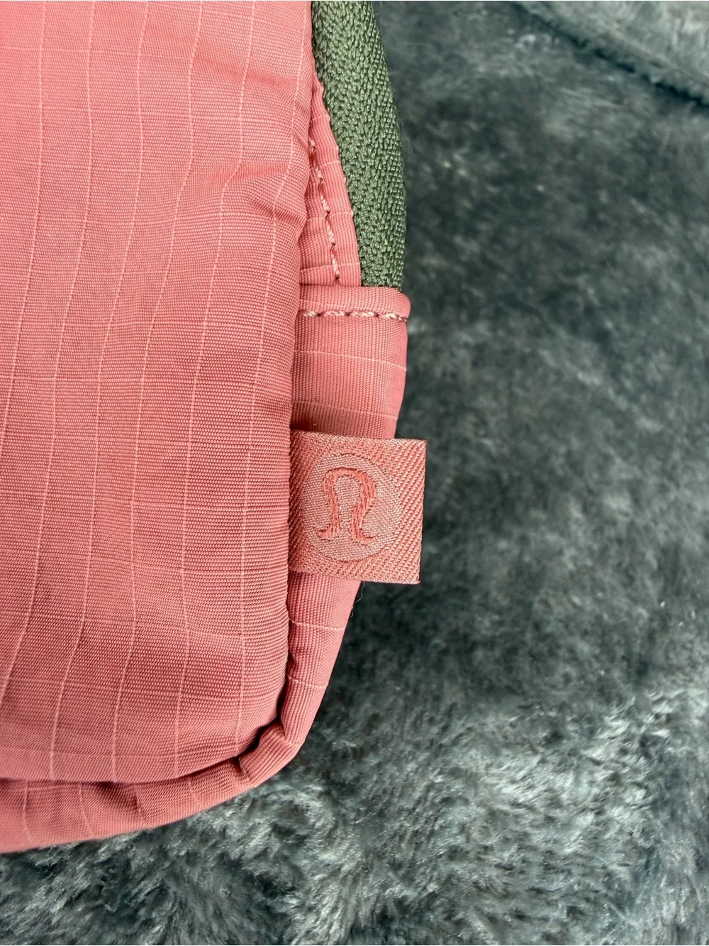 lululemon Mini Belt Bag 0.7L Brier Rose NWT